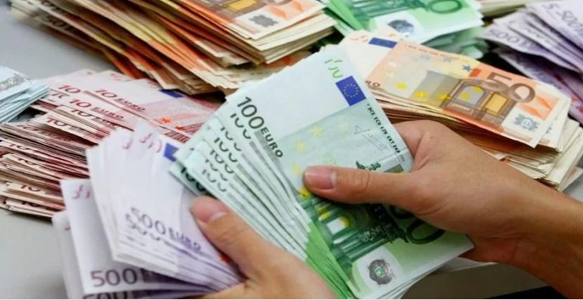 Algérie : saisie de plus de 3 millions d'euros de faux billets - Jeune  Afrique
