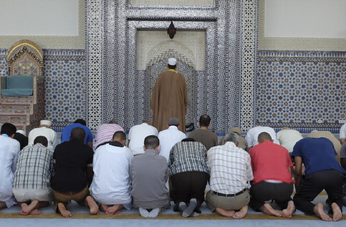 La France n'acceptera plus de nouveaux "imams détachés" dès début 2024