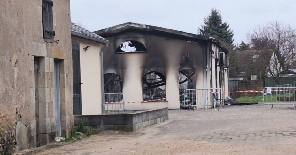 France : une mosquée ravagée par un « incendie criminel » à la veille du Ramadan