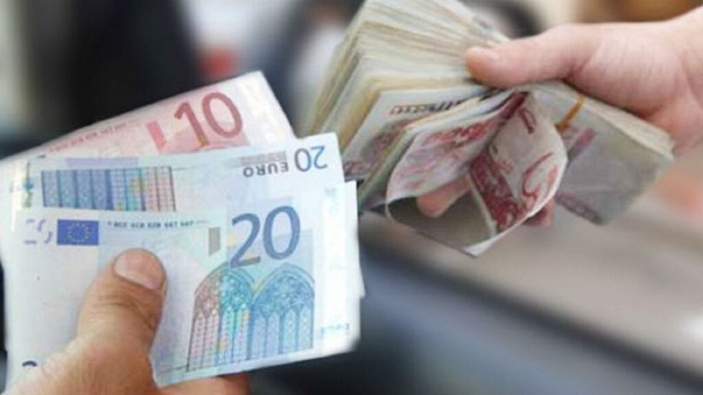 Les devises en Algérie : combien de dinars vaut un euro à l’achat et à la vente ce 27 février ?