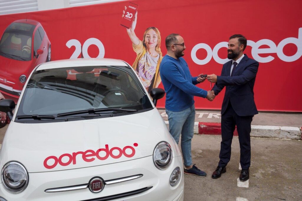 Ooredoo célèbre ses 20 ans en offrant 20 voitures Fiat 500 à ses abonnés !