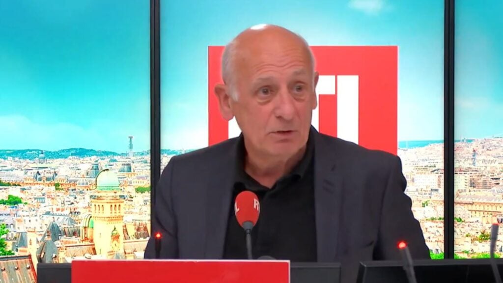 Jean-Michel Aphatie mis en retrait après avoir osé évoquer les crimes coloniaux français